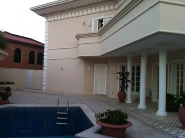 Foto do Sobrado - Sobrado à venda 5 Quartos, 5 Suites, 4 Vagas, 784.46M², Alphaville 02, Barueri - SP | Residencial Dois | BUSSOCABA ADMINISTRACAO DE BENS E IMOVEIS LTDA