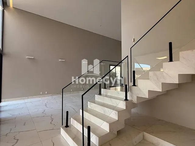 Sobrado com 548m² 5 quartos e 7 banheiros, para alugar, no bairro Jardins Itália em Goiânia