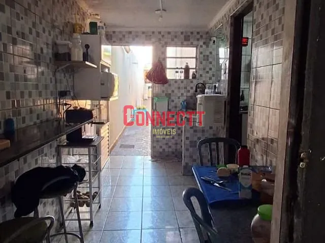 Sobrado com 242m² 4 quartos e 3 banheiros, à venda, no bairro Vila Virgínia em Ribeirão Preto