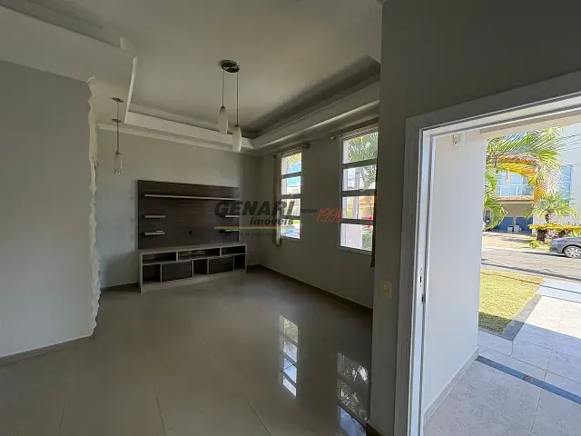 Sobrado com 300m² 3 quartos e 4 banheiros, à venda ou para alugar, no bairro Vila Residencial Green Park em Indaiatuba