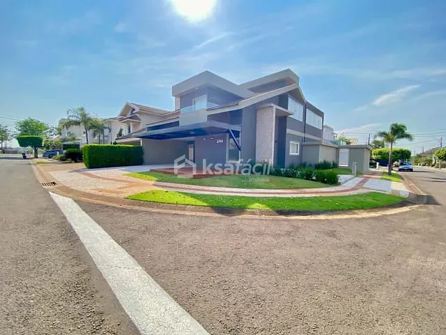 Sobrado com 430m² 4 quartos e 5 banheiros, à venda, no bairro Residencial Damha II em Campo Grande