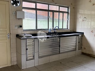 Foto do Sobrado-Sobrado para venda em Jardim Remo com 3 quartos, sendo 3 suítes, 239m²
