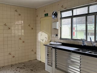 Foto do Sobrado-Sobrado para venda em Jardim Remo com 3 quartos, sendo 3 suítes, 239m²