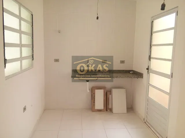 Sobrado com 69m² 2 quartos e 2 banheiros, à venda, no bairro Vila Urupês em Suzano