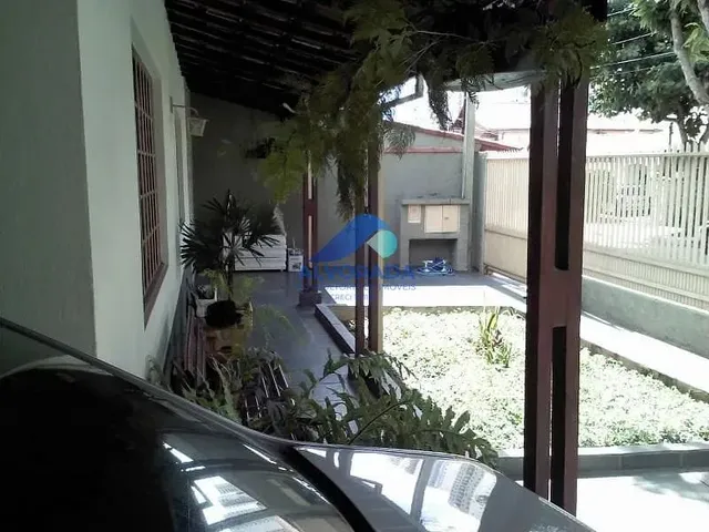 Sobrado com 318m² 4 quartos e 3 banheiros, à venda, no bairro Bosque dos Eucaliptos em São José Dos Campos