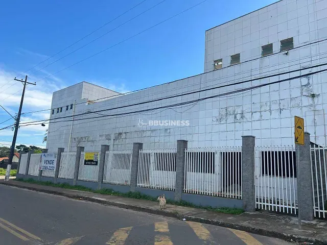 Sobrado à venda, no bairro Bosque das Palmeiras em Campinas
