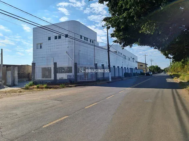Sobrado à venda, no bairro Bosque das Palmeiras em Campinas