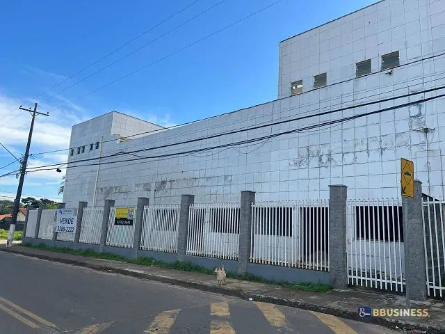Sobrado à venda, no bairro Bosque das Palmeiras em Campinas