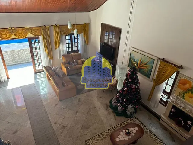 Sobrado com 319m² 4 quartos e 4 banheiros, à venda, no bairro City Bussocaba em Osasco