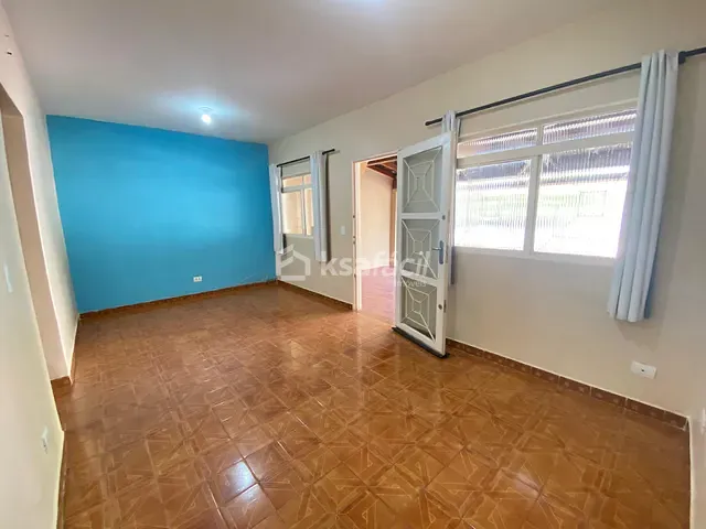 Sobrado 2 quartos e 2 banheiros, para alugar, no bairro Jardim Jockey Club em Campo Grande
