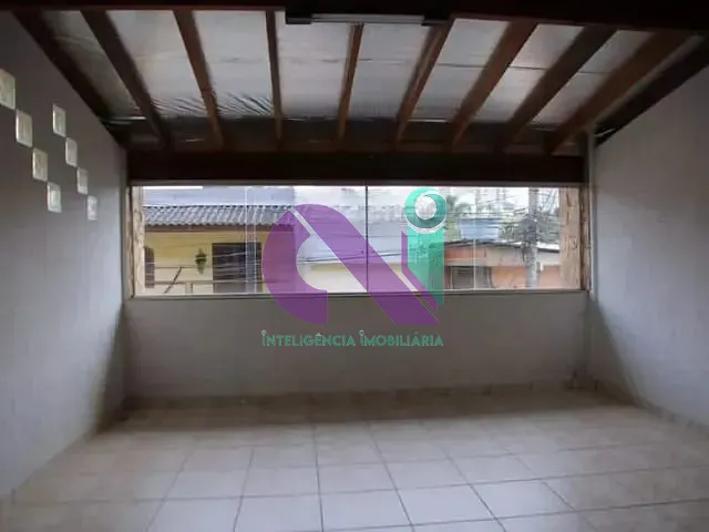 Sobrado com 125m² 3 quartos e 2 banheiros, à venda, no bairro Umuarama em Osasco