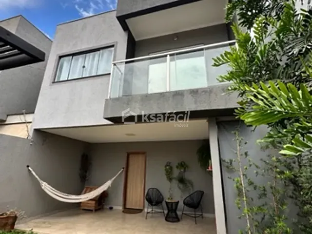 Sobrado com 105m² 3 quartos e 3 banheiros, à venda, no bairro Vila Vilas Boas em Campo Grande