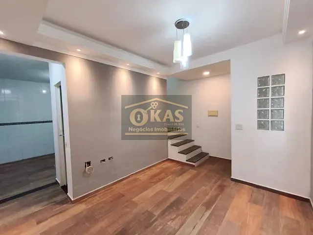 Sobrado com 75m² 2 quartos e 1 banheiro, à venda, no bairro Jundiapeba em Mogi das Cruzes