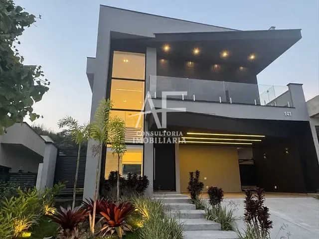 Sobrado com 300m² 4 quartos e 5 banheiros, à venda, no bairro Residencial Fazenda Casa Grande em Taubaté