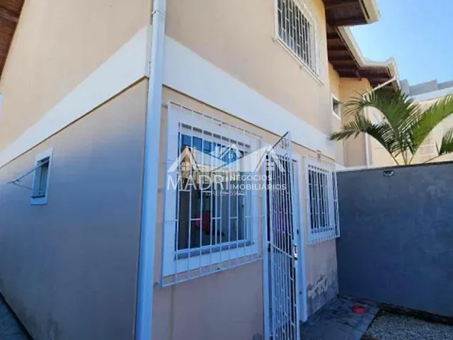 Sobrado 2 quartos e 2 banheiros, à venda, no bairro Aririú em Palhoça