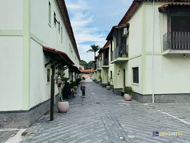 Sobrado 2 quartos e 2 banheiros, à venda, no bairro Centro em Bertioga