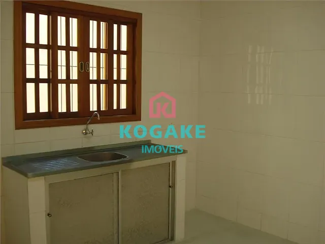 Sobrado com 125m² 3 quartos e 1 banheiro, à venda, no bairro Bosque dos Eucaliptos em São José dos Campos