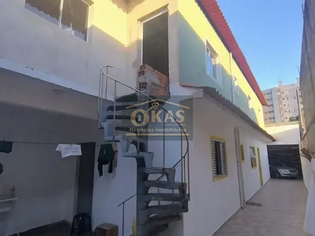 Sobrado com 250m² 2 quartos e 1 banheiro, à venda, no bairro Vila Urupês em Suzano