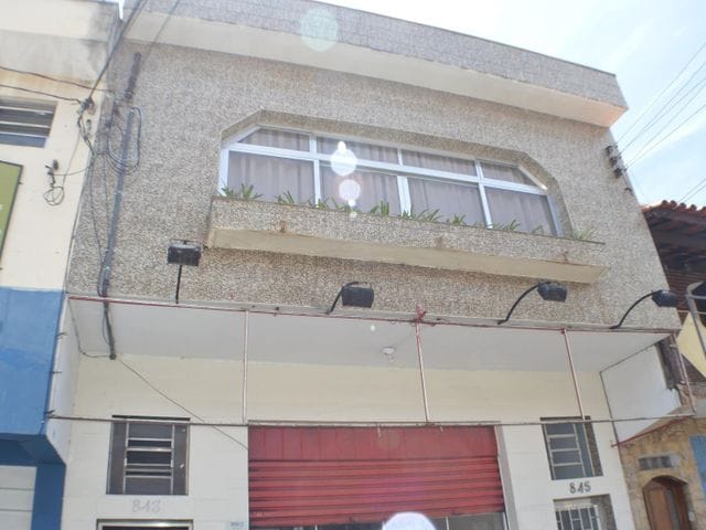 Sobrado com 360m² 3 quartos e 2 banheiros, à venda, no bairro Jardim Santa Rita de Cássia em Bragança Paulista