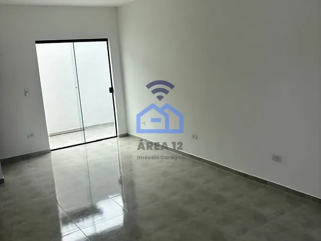 Sobrado com 89m² 2 quartos e 3 banheiros, à venda, no bairro Massaguaçu em Caraguatatuba