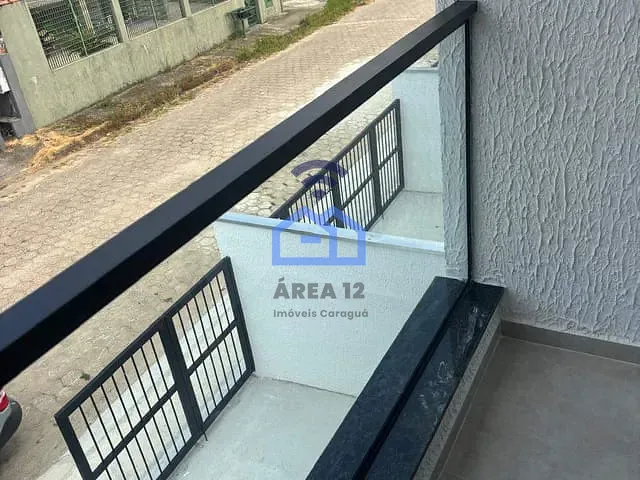 Sobrado com 89m² 2 quartos e 3 banheiros, à venda, no bairro Massaguaçu em Caraguatatuba