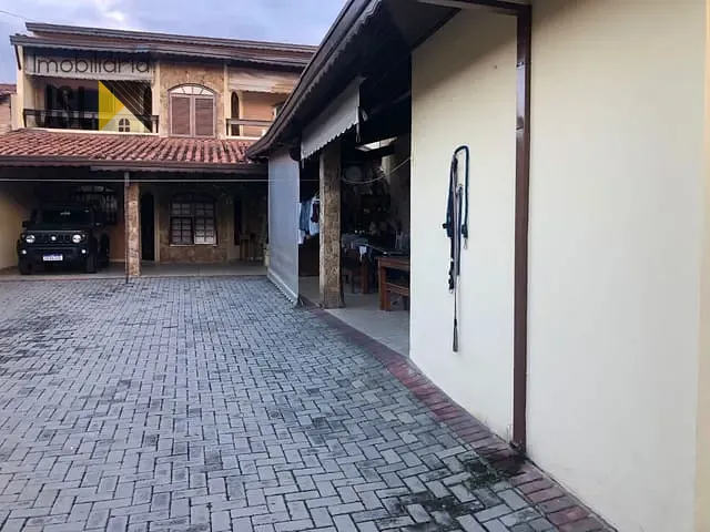 Sobrado com 352m² 3 quartos e 3 banheiros, à venda, no bairro Vila Antônio Augusto Luiz em Caçapava