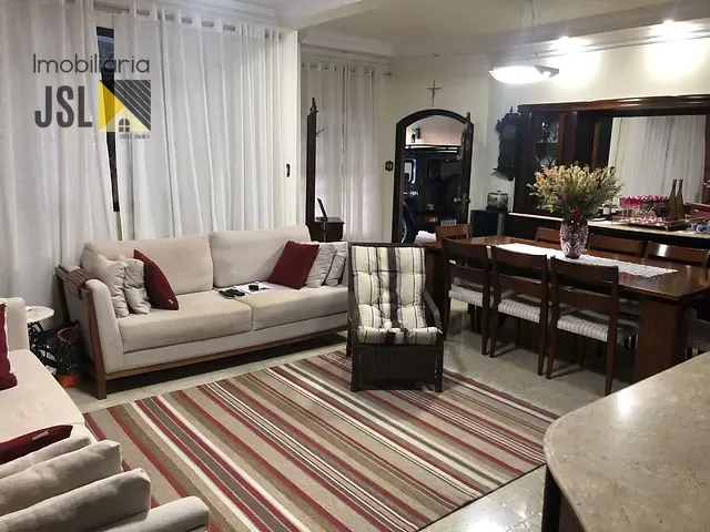 Sobrado com 352m² 3 quartos e 3 banheiros, à venda, no bairro Vila Antônio Augusto Luiz em Caçapava