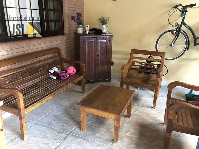 Sobrado com 352m² 3 quartos e 3 banheiros, à venda, no bairro Vila Antônio Augusto Luiz em Caçapava