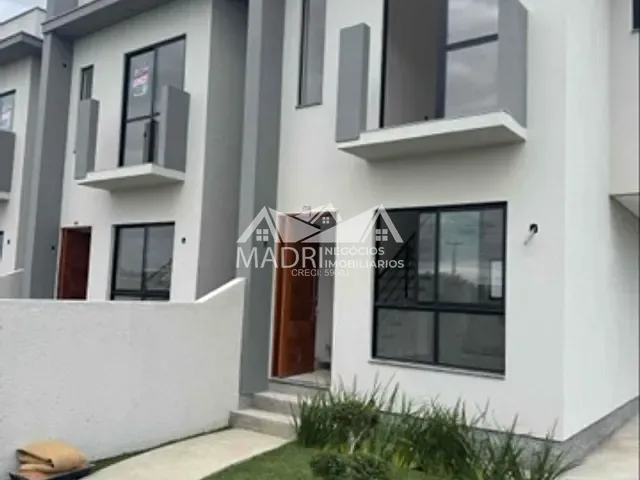 Sobrado com 135m² 2 quartos e 2 banheiros, à venda, no bairro Guarda do Cubatão em Palhoça