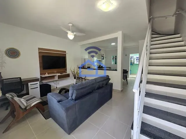 Sobrado com 100m² 2 quartos e 2 banheiros, à venda, no bairro Prainha em Caraguatatuba