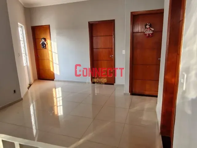 Sobrado 3 quartos e 4 banheiros, à venda, no bairro Jardim Arlindo Laguna em Ribeirão Preto