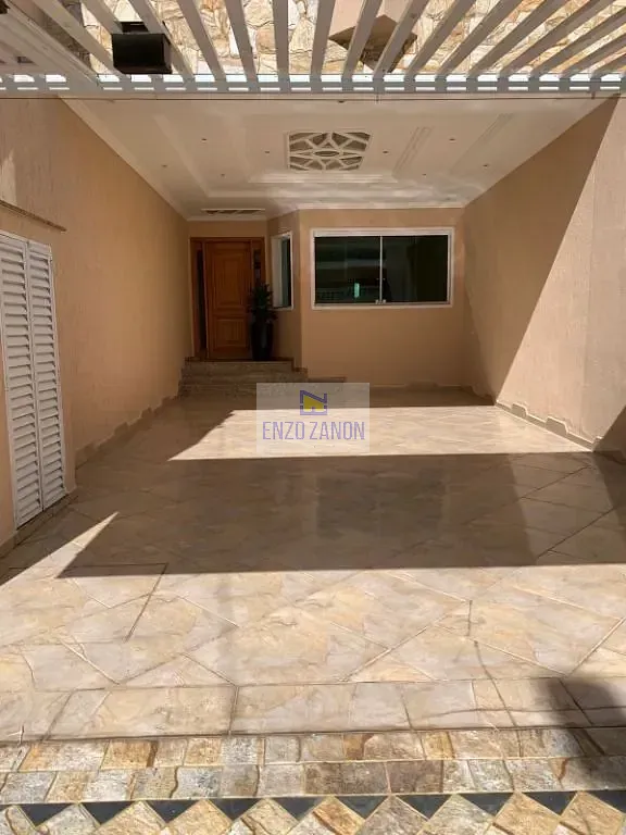 Sobrado, 4 quartos, 340 m² - Foto 1