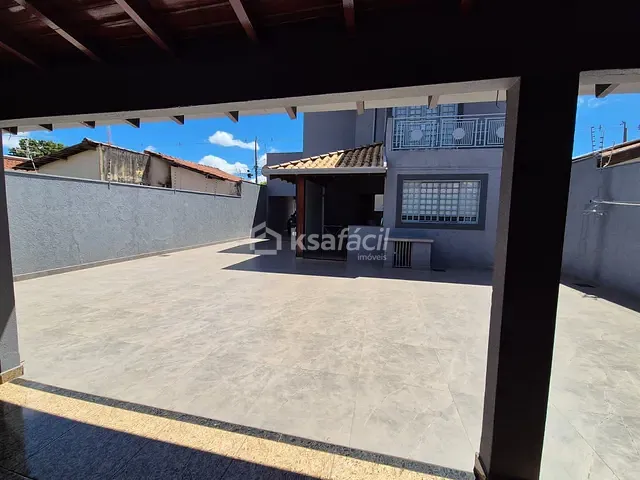 Sobrado com 343m² 4 quartos e 4 banheiros, à venda, no bairro Vila Vilas Boas em Campo Grande
