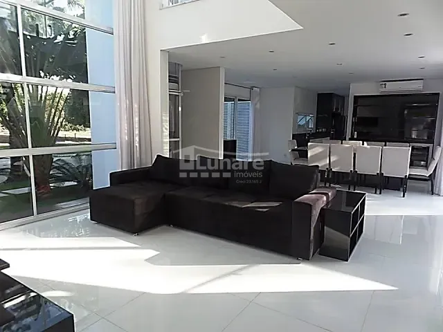 Sobrado com 397m² 5 quartos e 7 banheiros, à venda, no bairro Riviera de São Lourenço em Bertioga