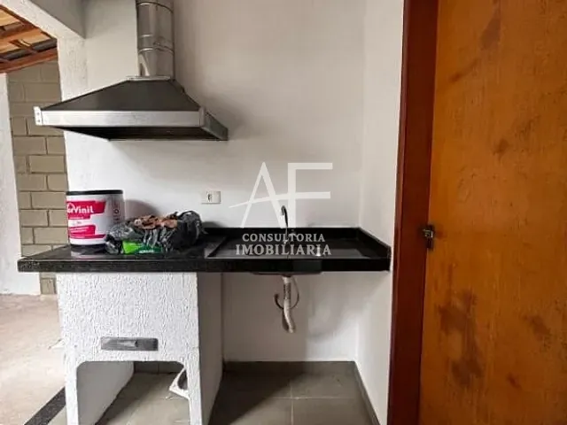 Sobrado com 225m² 3 quartos e 2 banheiros, à venda, no bairro Vila Areao em Taubaté