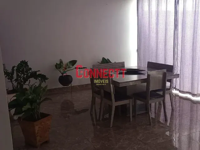 Sobrado com 315m² 4 quartos e 3 banheiros, à venda, no bairro Jardim das Oliveiras II em Brodowski