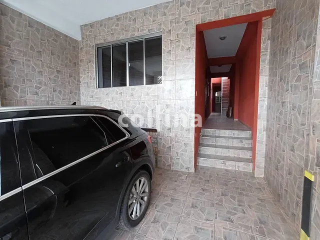Sobrado com 195m² 3 quartos e 1 banheiro, à venda, no bairro Vila Silviânia em Carapicuíba
