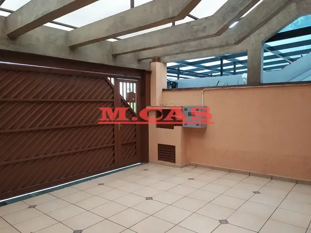 Sobrado 3 quartos e 2 banheiros, para alugar, no bairro Vila Regente Feijó em São Paulo