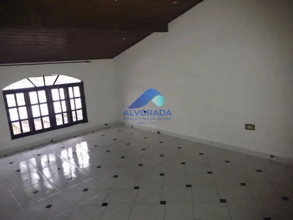 Sobrado, 3 quartos, 258 m² - Foto 1