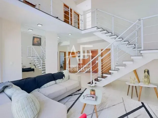 Sobrado com 260m² 3 quartos e 4 banheiros, à venda, no bairro Caminho Novo em Tremembé