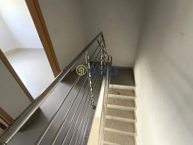 Sobrado com 173m² 3 quartos e 3 banheiros, à venda, no bairro Setor Jaó em Goiânia