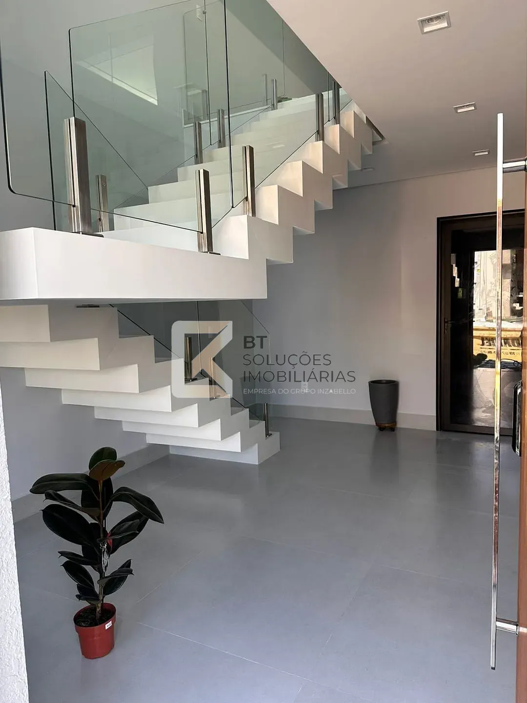 Sobrado, 3 quartos, 203 m² - Foto 2