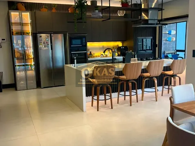 Sobrado com 260m² 3 quartos e 4 banheiros, à venda, no bairro Vila Nova Socorro em Mogi das Cruzes