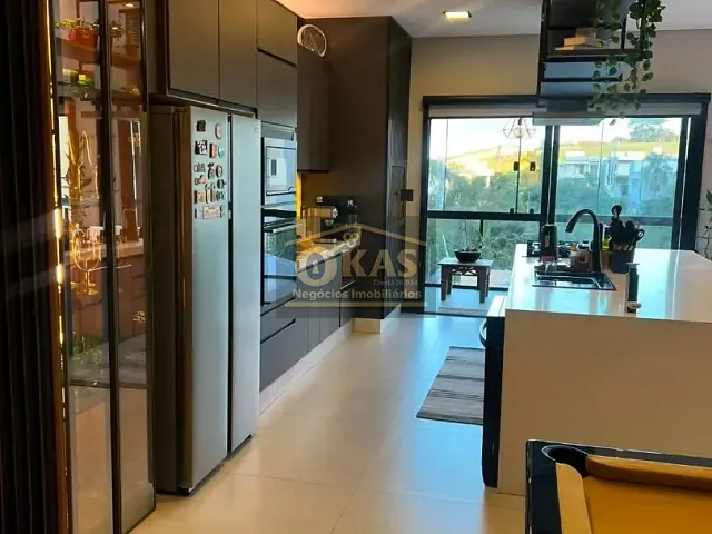 Sobrado com 260m² 3 quartos e 4 banheiros, à venda, no bairro Vila Nova Socorro em Mogi das Cruzes
