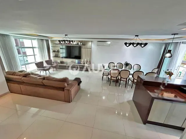Sobrado com 261m² 3 quartos e 2 banheiros, à venda, no bairro Bairro Alto em Curitiba