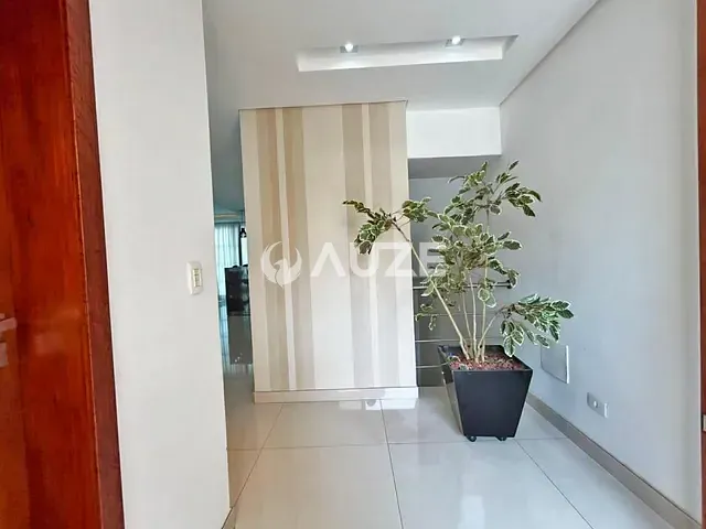 Sobrado com 261m² 3 quartos e 2 banheiros, à venda, no bairro Bairro Alto em Curitiba