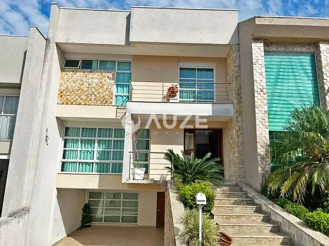 Sobrado com 261m² 3 quartos e 2 banheiros, à venda, no bairro Bairro Alto em Curitiba
