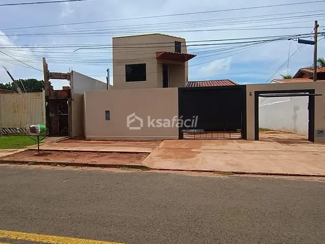 Sobrado com 360m² 5 quartos e 3 banheiros, à venda, no bairro Jardim Presidente em Campo Grande