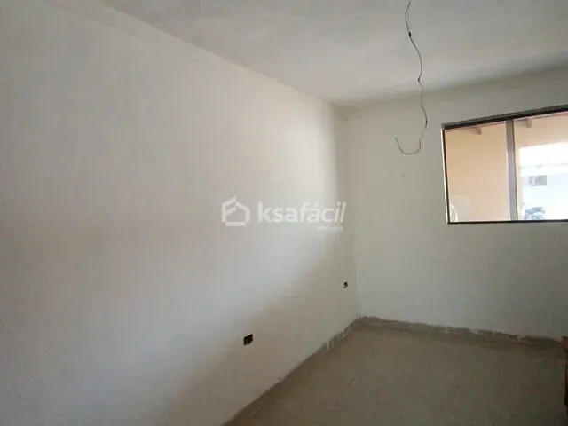 Sobrado com 360m² 5 quartos e 3 banheiros, à venda, no bairro Jardim Presidente em Campo Grande