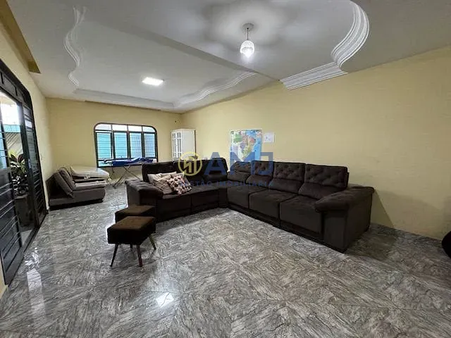 Sobrado com 221m² 3 quartos e 4 banheiros, à venda, no bairro Jardim América em Goiânia